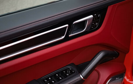 Porsche Cayenne III, 2021 год, 11 999 000 рублей, 17 фотография