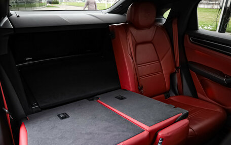 Porsche Cayenne III, 2021 год, 11 999 000 рублей, 34 фотография