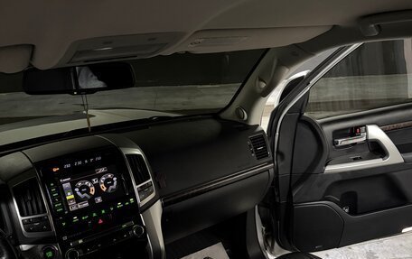 Toyota Land Cruiser 200, 2012 год, 3 100 000 рублей, 7 фотография