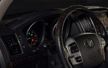 Toyota Land Cruiser 200, 2012 год, 3 100 000 рублей, 15 фотография