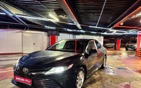 Toyota Camry, 2020 год, 2 450 000 рублей, 1 фотография