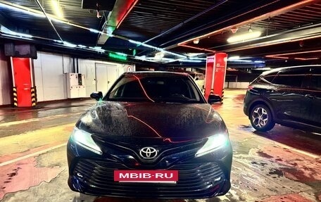 Toyota Camry, 2020 год, 2 450 000 рублей, 4 фотография