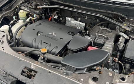 Mitsubishi Outlander III рестайлинг 3, 2011 год, 1 300 000 рублей, 8 фотография