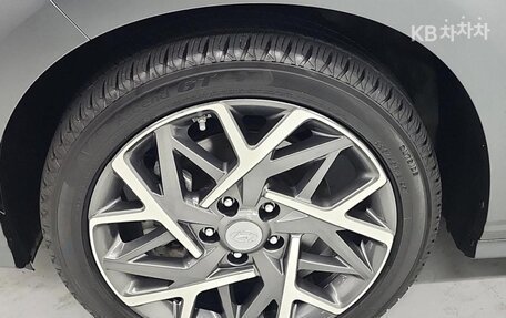 Hyundai Kona I, 2022 год, 1 460 000 рублей, 9 фотография