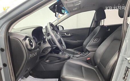 Hyundai Kona I, 2022 год, 1 460 000 рублей, 16 фотография