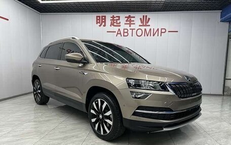 Skoda Karoq I, 2022 год, 1 530 000 рублей, 2 фотография