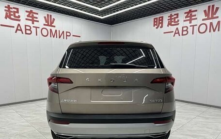 Skoda Karoq I, 2022 год, 1 530 000 рублей, 5 фотография