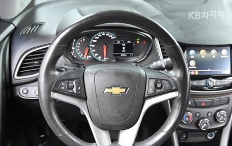 Chevrolet Trax, 2022 год, 1 060 000 рублей, 18 фотография