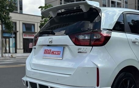 Honda Fit, 2022 год, 1 230 000 рублей, 5 фотография