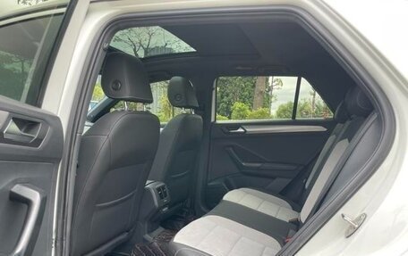 Volkswagen T-Roc I, 2021 год, 1 500 012 рублей, 14 фотография