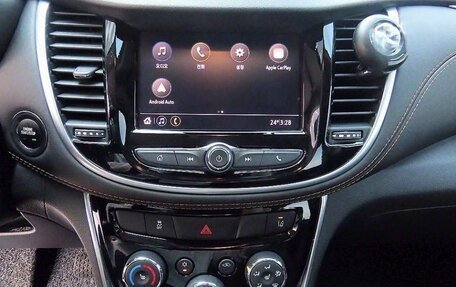 Chevrolet Trax, 2022 год, 1 179 000 рублей, 11 фотография