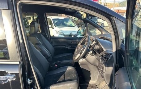 Toyota Voxy III, 2021 год, 2 270 000 рублей, 7 фотография