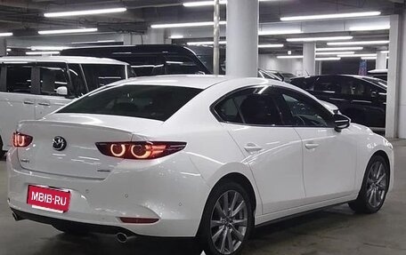 Mazda 3, 2022 год, 1 600 000 рублей, 5 фотография