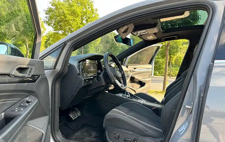 Volkswagen Golf VIII, 2022 год, 1 975 213 рублей, 6 фотография