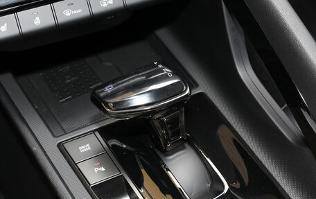 Hyundai Elantra, 2025 год, 2 199 000 рублей, 17 фотография