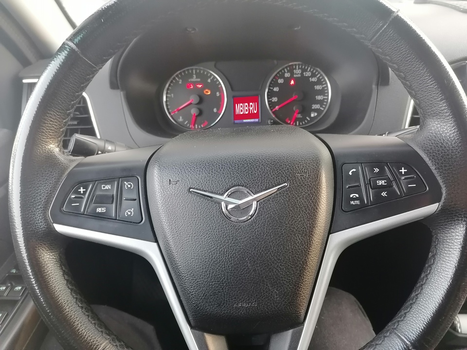 УАЗ Patriot I рестайлинг -3, 2016 год, 900 000 рублей, 24 фотография