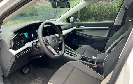 Volkswagen Golf VIII, 2024 год, 2 020 000 рублей, 5 фотография