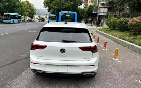 Volkswagen Golf VIII, 2024 год, 2 020 000 рублей, 4 фотография