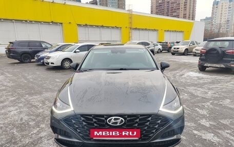 Hyundai Sonata VIII, 2021 год, 2 600 000 рублей, 14 фотография