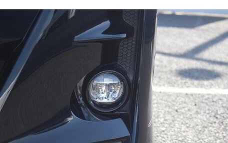 Toyota Noah III, 2017 год, 2 206 000 рублей, 4 фотография