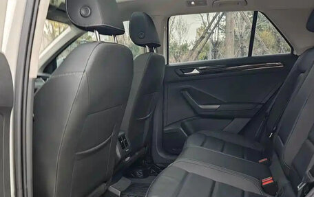 Volkswagen T-Roc I, 2022 год, 1 700 213 рублей, 9 фотография