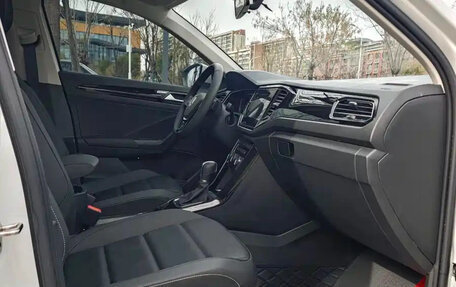 Volkswagen T-Roc I, 2022 год, 1 700 213 рублей, 10 фотография