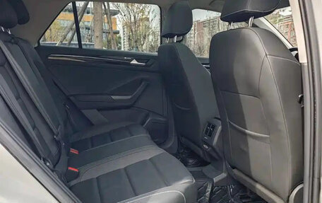 Volkswagen T-Roc I, 2022 год, 1 700 213 рублей, 11 фотография