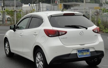 Mazda Demio IV, 2016 год, 700 000 рублей, 13 фотография