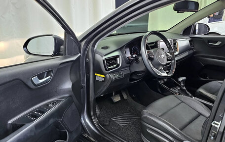 KIA Stonic, 2020 год, 1 590 000 рублей, 5 фотография