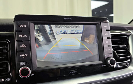 KIA Stonic, 2020 год, 1 590 000 рублей, 10 фотография