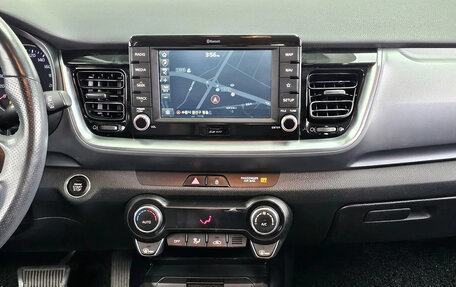 KIA Stonic, 2020 год, 1 590 000 рублей, 11 фотография