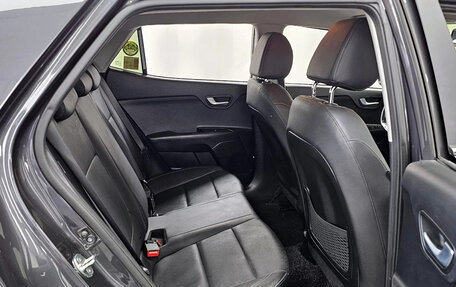 KIA Stonic, 2020 год, 1 590 000 рублей, 16 фотография