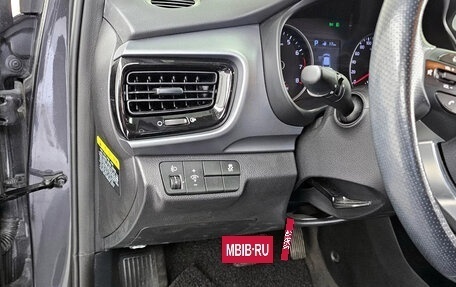 KIA Stonic, 2020 год, 1 590 000 рублей, 13 фотография