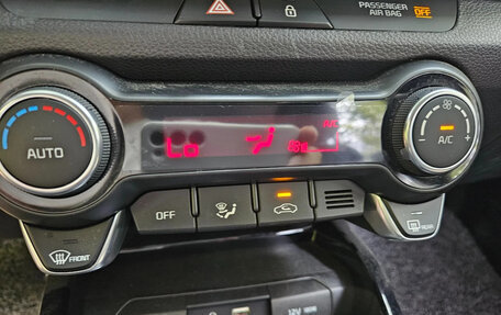 KIA Stonic, 2020 год, 1 550 000 рублей, 10 фотография