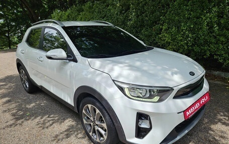 KIA Stonic, 2020 год, 1 550 000 рублей, 3 фотография