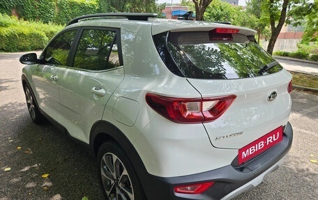 KIA Stonic, 2020 год, 1 550 000 рублей, 5 фотография