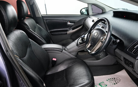 Toyota Prius, 2011 год, 949 000 рублей, 6 фотография