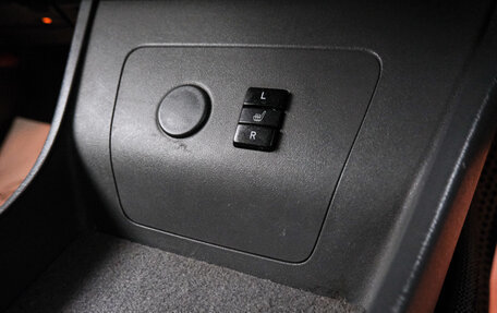 Toyota Prius, 2011 год, 949 000 рублей, 16 фотография