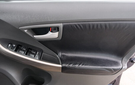 Toyota Prius, 2011 год, 949 000 рублей, 19 фотография