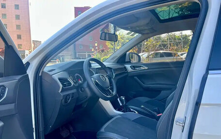 Volkswagen T-Cross I, 2021 год, 1 480 000 рублей, 9 фотография