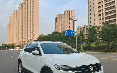 Volkswagen T-Roc I, 2021 год, 1 525 000 рублей, 3 фотография