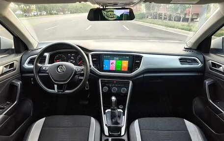 Volkswagen T-Roc I, 2021 год, 1 525 000 рублей, 7 фотография