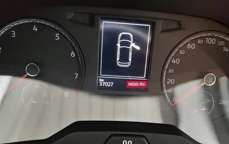 Volkswagen T-Roc I, 2021 год, 1 525 000 рублей, 10 фотография