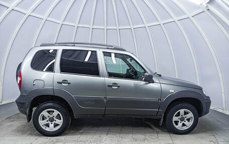 Chevrolet Niva I рестайлинг, 2019 год, 810 000 рублей, 5 фотография