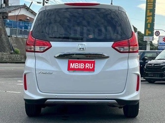 Honda Freed II, 2022 год, 1 300 000 рублей, 1 фотография