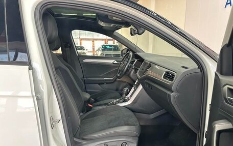 Volkswagen T-Roc I, 2022 год, 1 490 500 рублей, 8 фотография