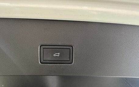 Volkswagen T-Roc I, 2022 год, 1 490 500 рублей, 9 фотография