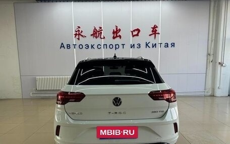 Volkswagen T-Roc I, 2022 год, 1 490 500 рублей, 5 фотография