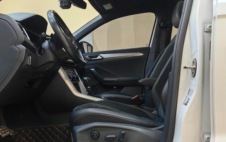 Volkswagen T-Roc I, 2022 год, 1 490 500 рублей, 8 фотография