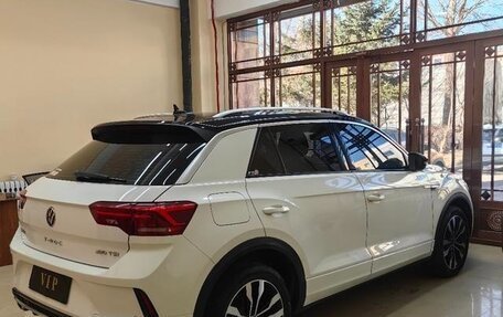 Volkswagen T-Roc I, 2022 год, 1 490 500 рублей, 5 фотография